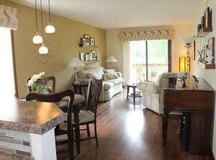 3538 Golfside Dr, Hudsonville, MI 49426