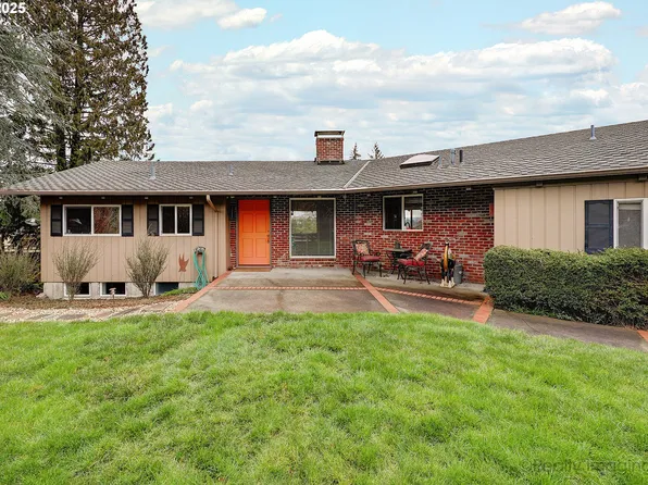 1485 Timberline Dr, Lake Oswego, OR 97034