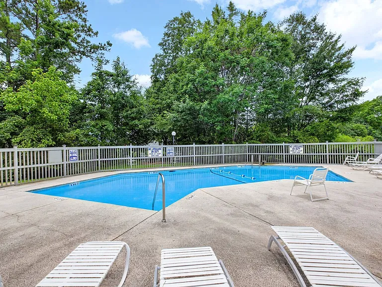 8471 Yadkin Cir #F — Photo 21