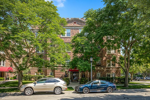 1st image of 85 E Harris Ave #2G