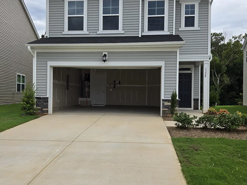 1320 Maple Branch Cir