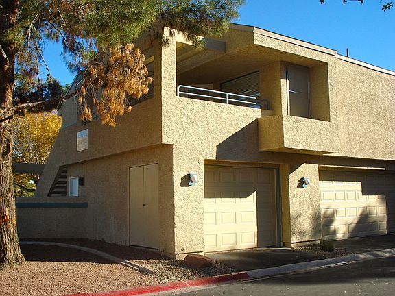 4th image of 5623 Vineyard Ln