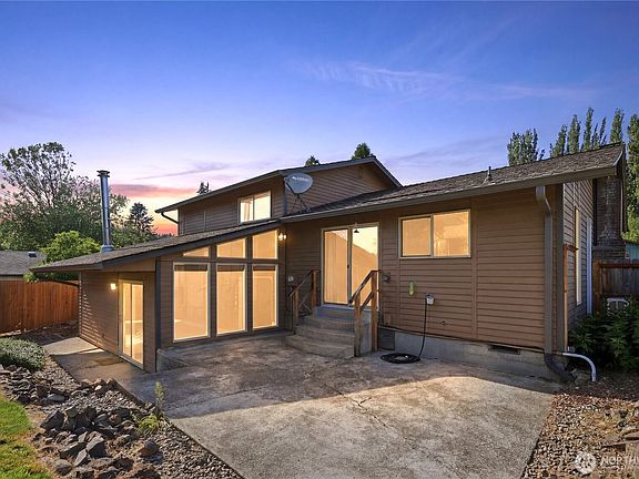 4th image of 102 SHERWOOD Lane