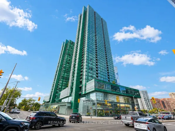 9 Bogert Ave #1104, Toronto, ON M2N 0H3