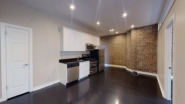 Rented by Charles Coutinho LLC | media 37