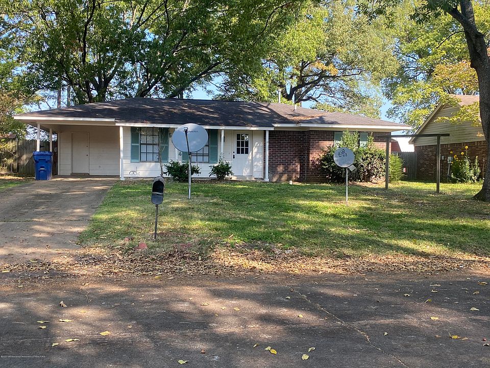 1st image of 5634 Briarwood Dr
