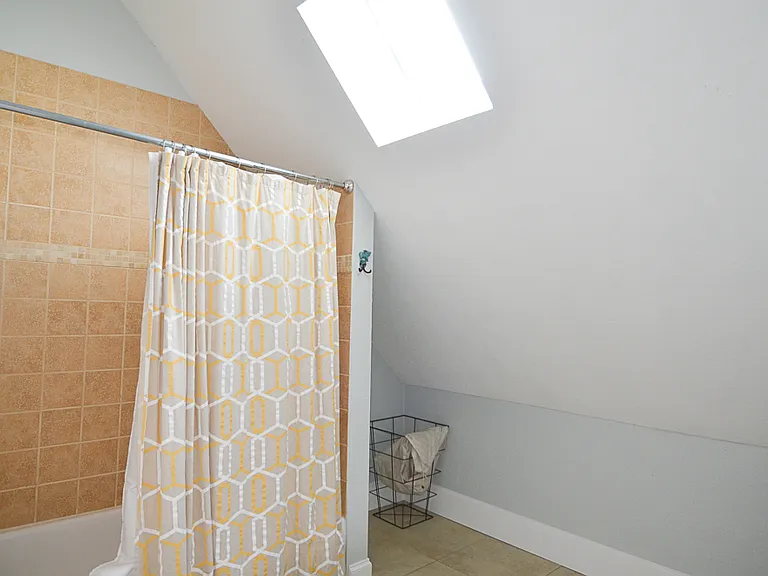 3340 N Lafayette St — Photo 14