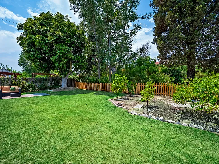 26305 Naccome Dr — Photo 34