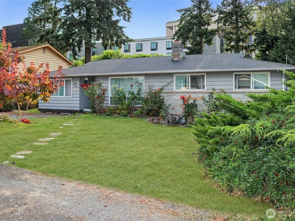 18627 32nd Avenue S, SeaTac, WA 98188