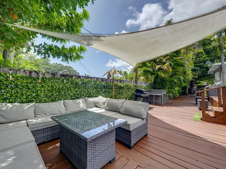 3609 SW 58th Ave — Photo 11