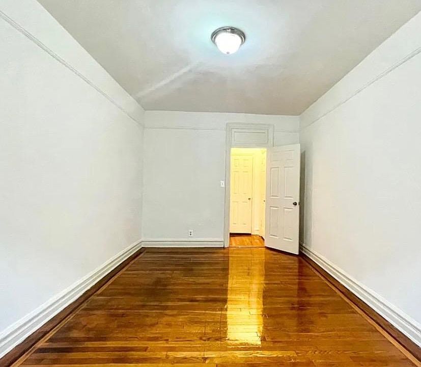 1st image of 11406 210th St #2