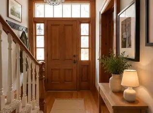 25 Sussex St N #1A, Kawartha Lakes, ON K9V 4H3