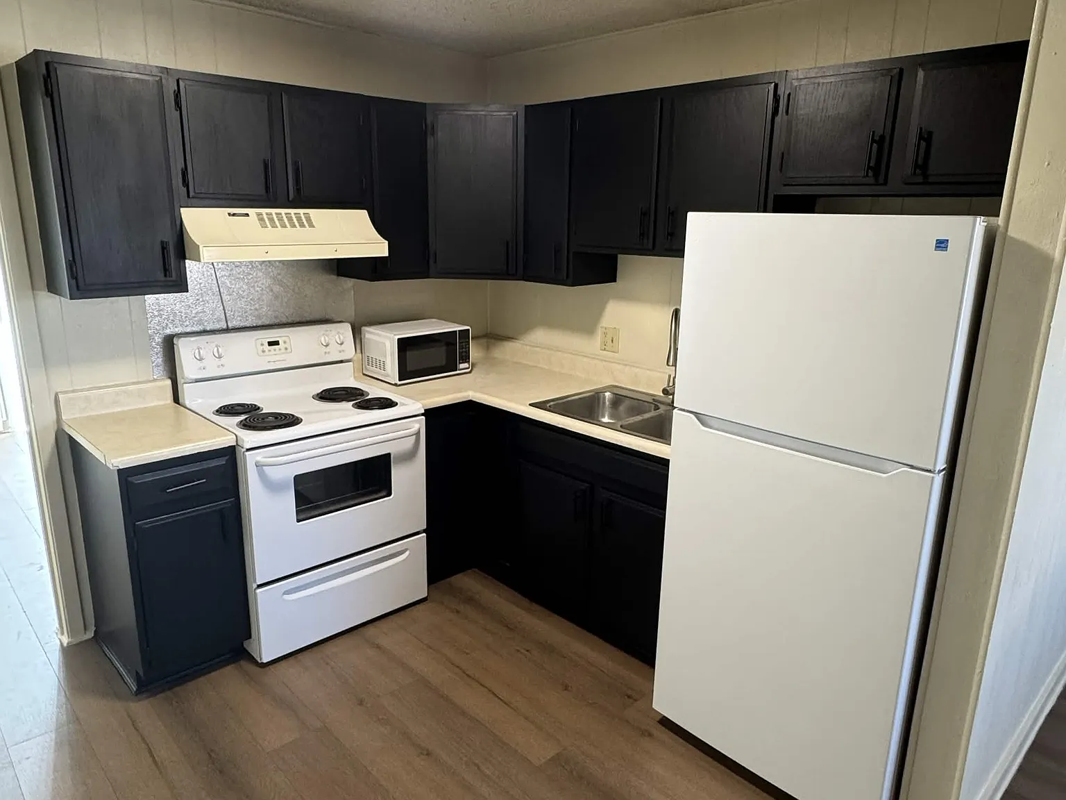 1 bed, 500 sqft, $1,095 — Photo 3