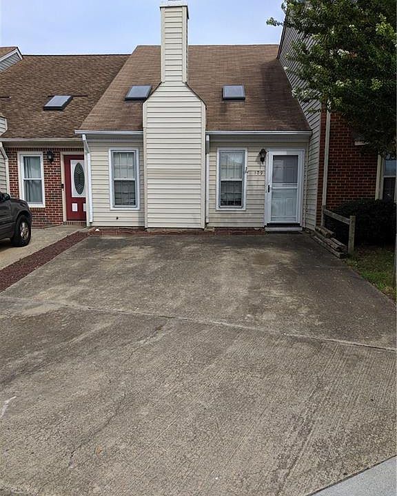 1st image of 109 Majestic Cir