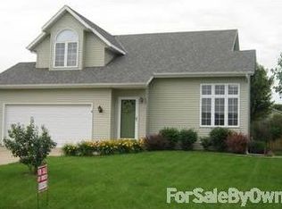 209 Windover Park Dr, Rochelle, IL 61068