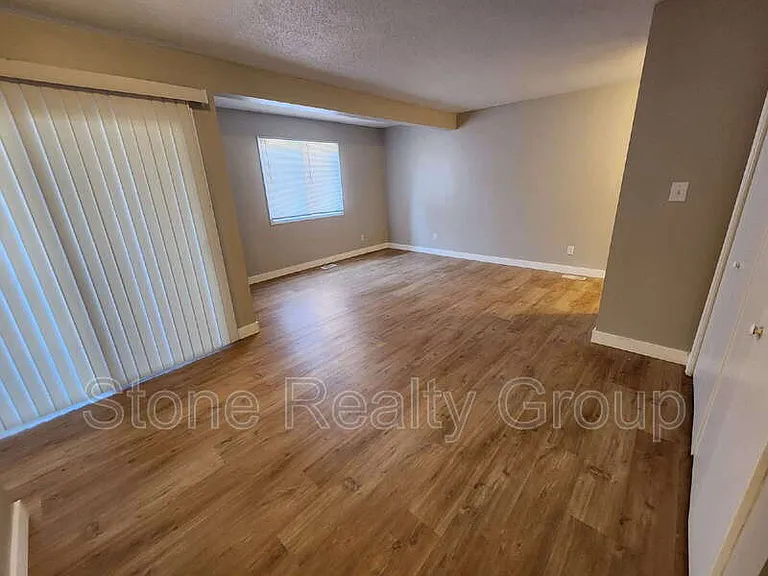 4480 S Sioux St #D — Photo 5