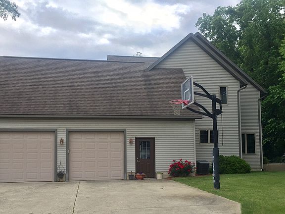 2nd image of 300 Alta Dr