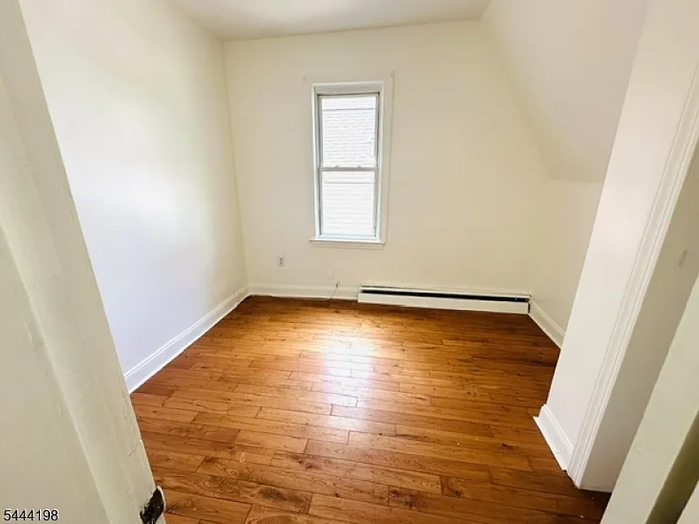 78 Fern Ave — Photo 7
