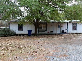 111 Reeks Ln, Hornbeck, LA 71439