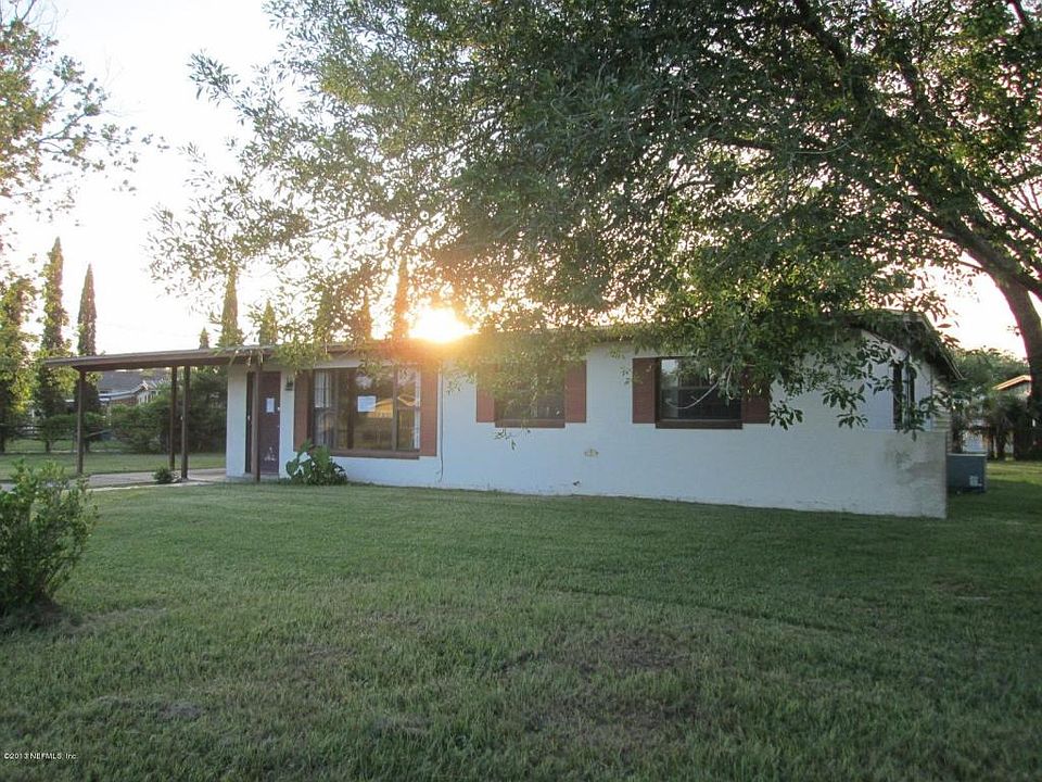1st image of 10937 Caledonia Dr