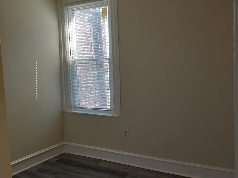 4772 Loring St — Photo 7