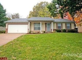 645 Thicket Ln, Lake Saint Louis, MO