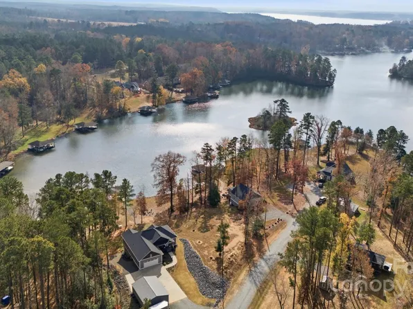 32 Fern Dr, Mount Gilead, NC 27306