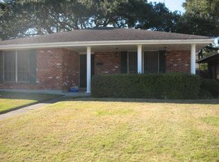58 Sedgefield Dr, Harahan, LA 70123