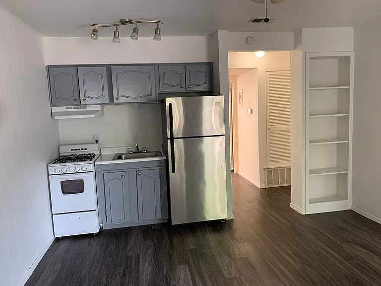 Tarrytown Flats — Photo 12