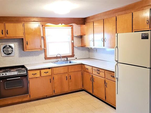 4th image of 102 Glenrose Ave