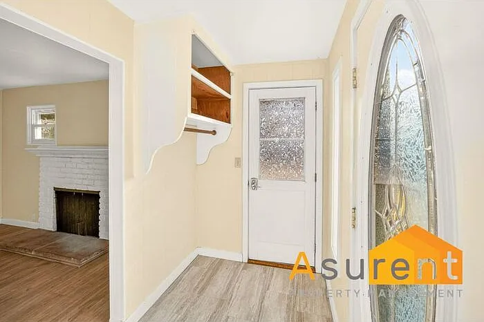 270 Morton St — Photo 9