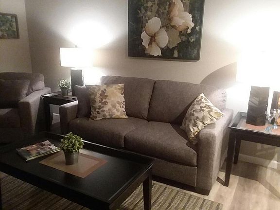 3rd image of 1850 Swanson Ave Unit B8
