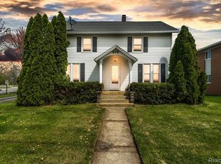 426 W Grand River Ave, Fowlerville, MI 48836