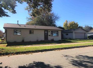 1124 N 8th Ave, Wausau, WI 54401