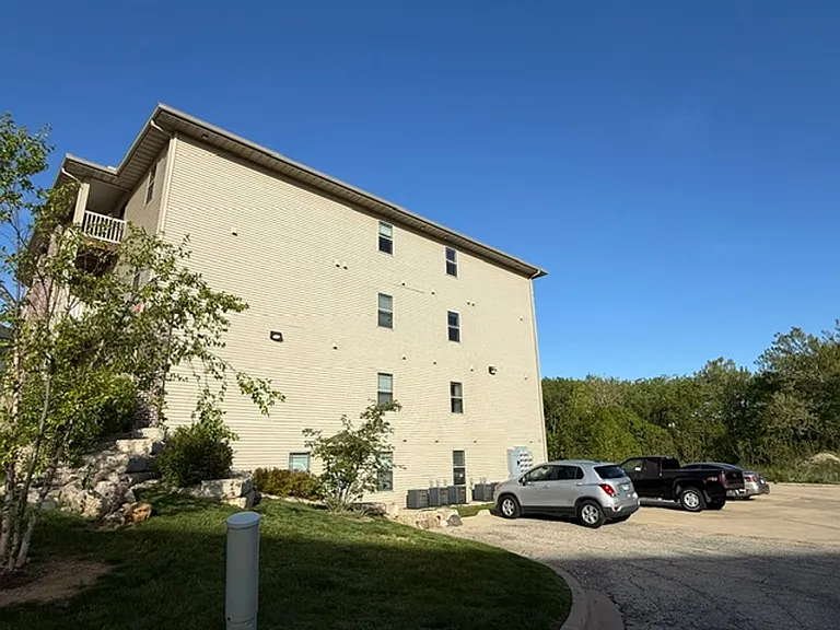 Cypress Ridge Apartments — Photo 8