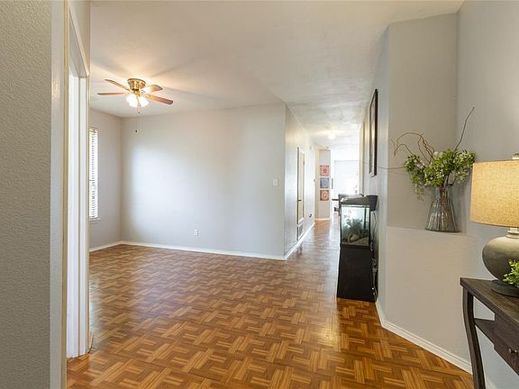 4th image of 7224 Starwood Dr