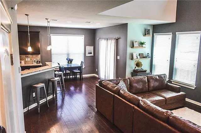 3908 Kennedy Grace Ln — Photo 3