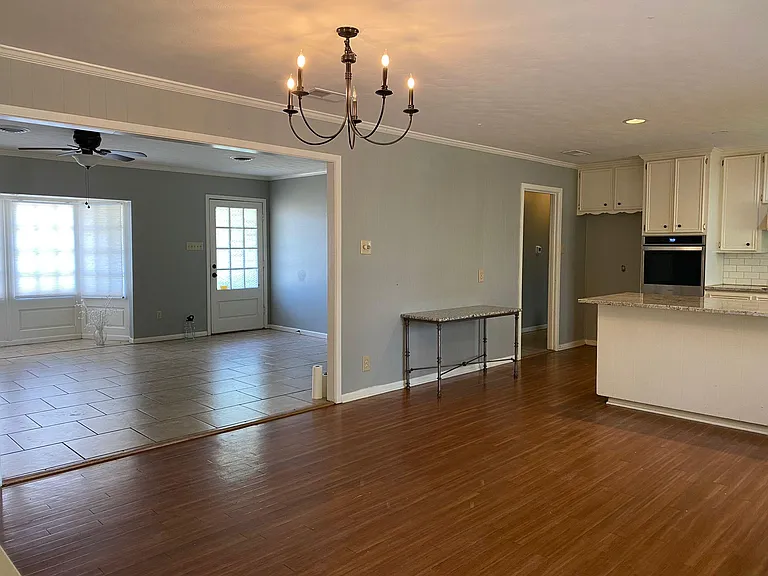 600 Bellaire Dr — Photo 12