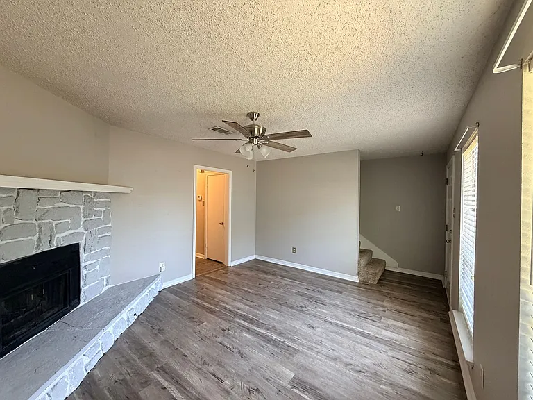 9990 Smugglers Cove Ln — Photo 3