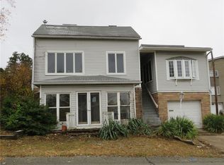11175 Old Trail Rd, North Huntingdon, PA