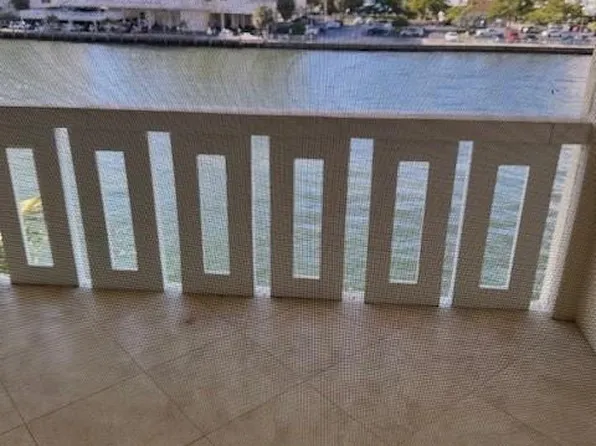 1889 S Ocean Dr APT 412, Hallandale Beach, FL 33009