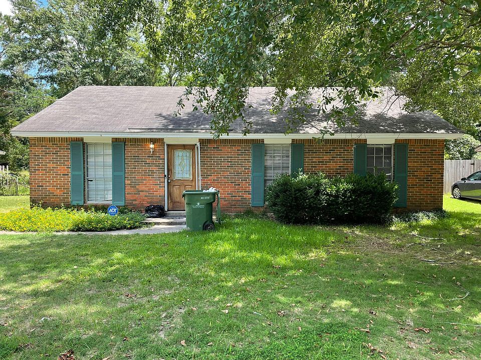 1st image of 6412 Pinebrook Dr