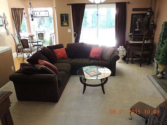 4th image of 359 E Lindbrook Ln