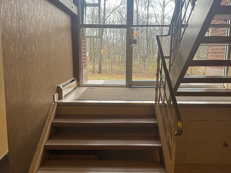502 Nelson St #7 — Photo 18