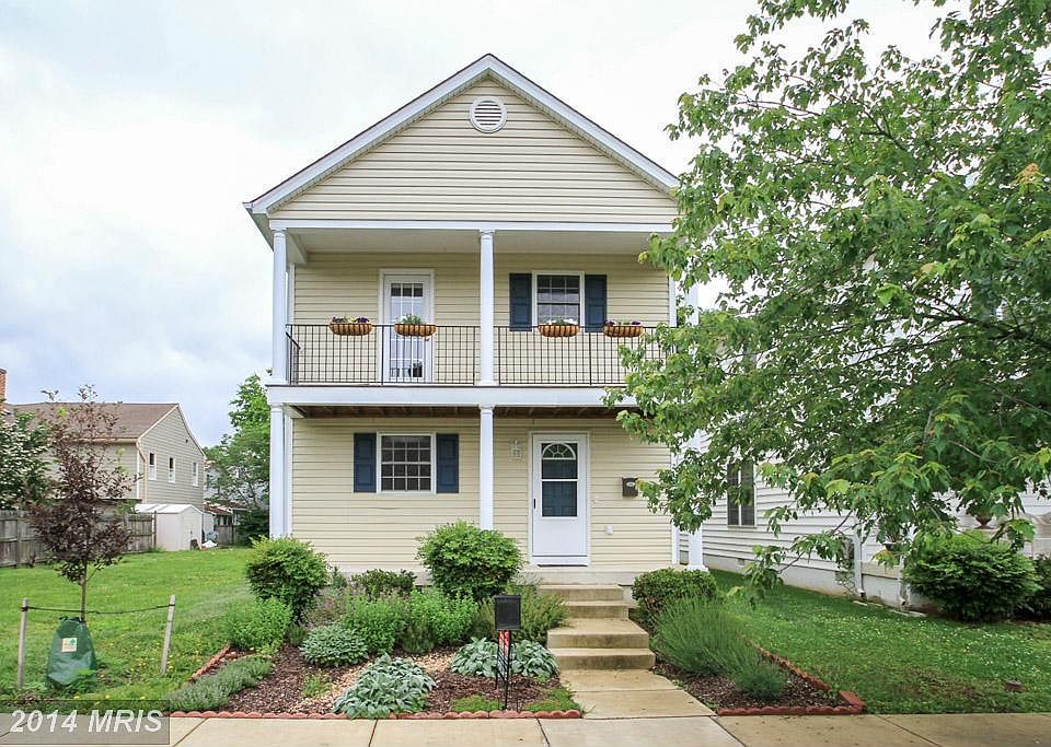 1st image of 217 Ferdinand St