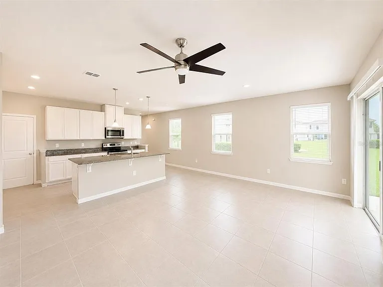 2618 Pleasant Cypress Cir — Photo 5