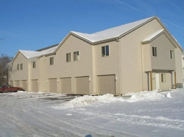 1110 Minns Dr, Machesney Park, IL 61115