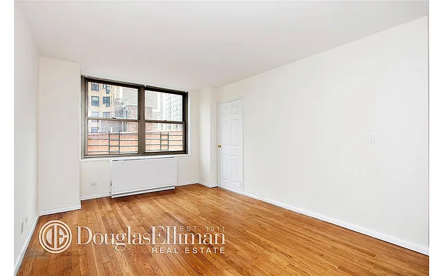 Rented by Douglas Elliman | media 24