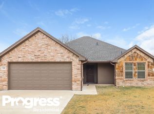 501 N Ave E, Springtown, TX 76082