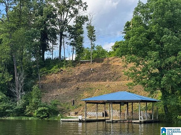 2nd image of 540 Lakeshore Ln